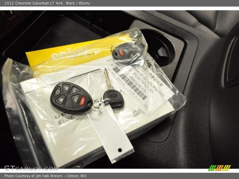 Black / Ebony 2012 Chevrolet Suburban LT 4x4