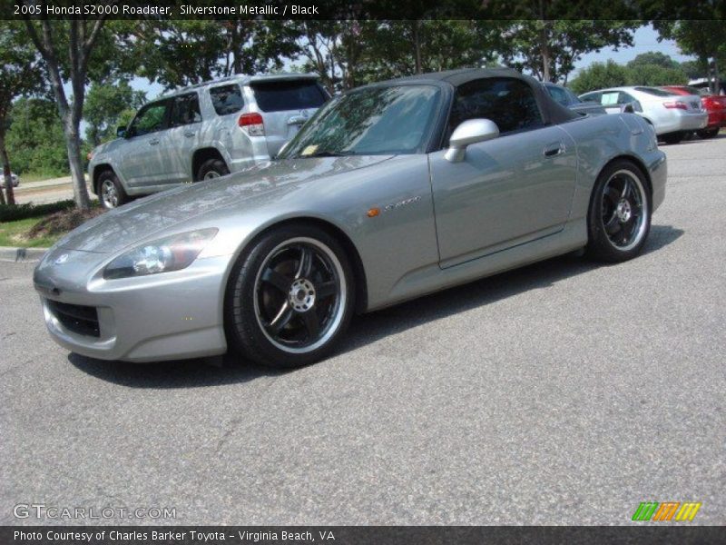 Front 3/4 View of 2005 S2000 Roadster