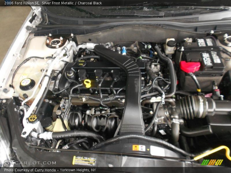 Silver Frost Metallic / Charcoal Black 2006 Ford Fusion SE
