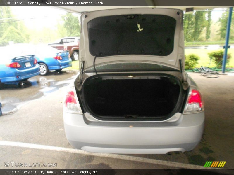 Silver Frost Metallic / Charcoal Black 2006 Ford Fusion SE