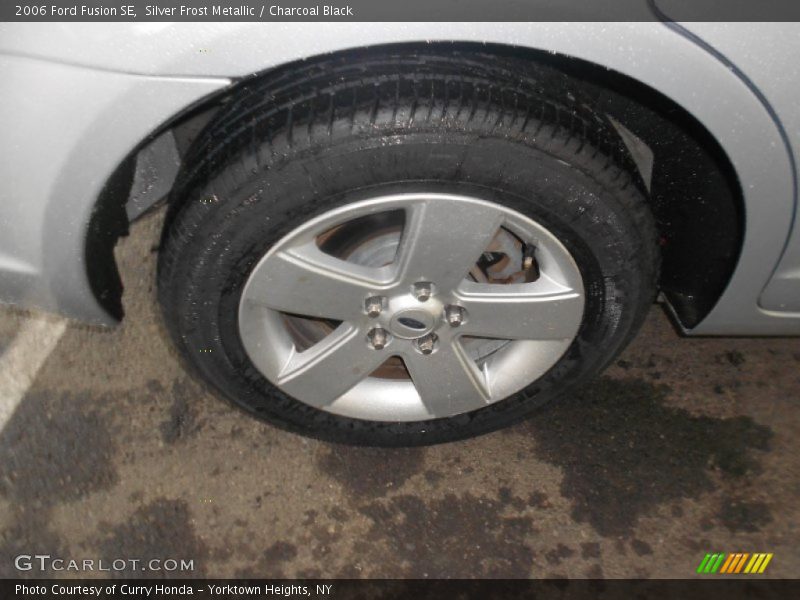 Silver Frost Metallic / Charcoal Black 2006 Ford Fusion SE