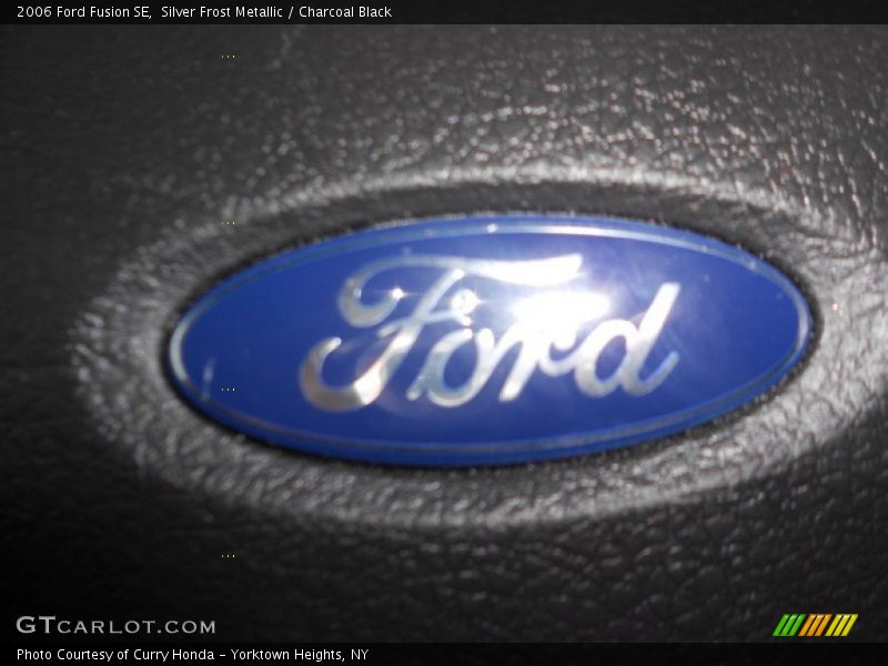 Silver Frost Metallic / Charcoal Black 2006 Ford Fusion SE