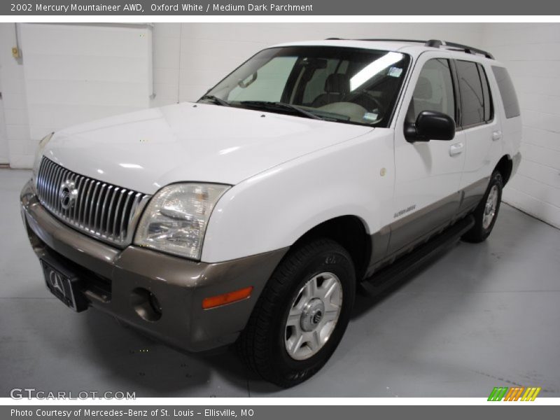 Oxford White / Medium Dark Parchment 2002 Mercury Mountaineer AWD