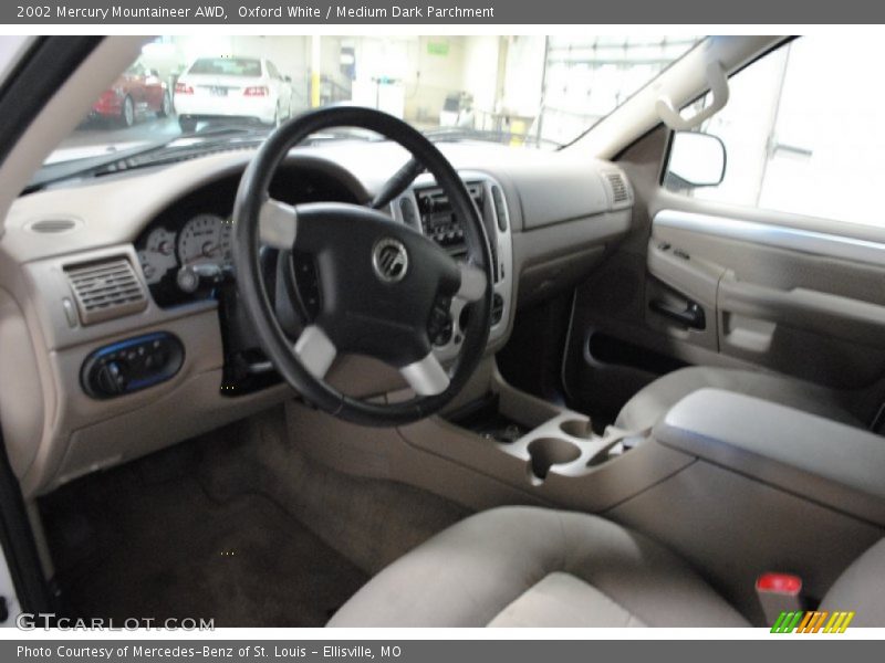 Oxford White / Medium Dark Parchment 2002 Mercury Mountaineer AWD