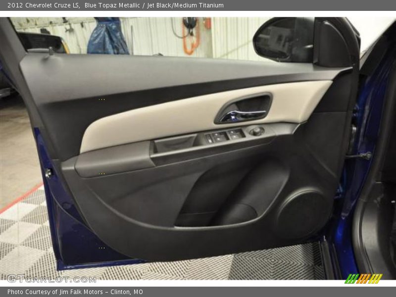 Blue Topaz Metallic / Jet Black/Medium Titanium 2012 Chevrolet Cruze LS