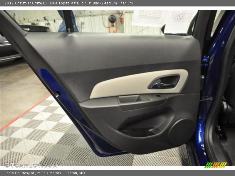 Blue Topaz Metallic / Jet Black/Medium Titanium 2012 Chevrolet Cruze LS