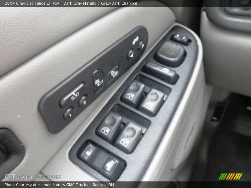 Dark Gray Metallic / Gray/Dark Charcoal 2004 Chevrolet Tahoe LT 4x4