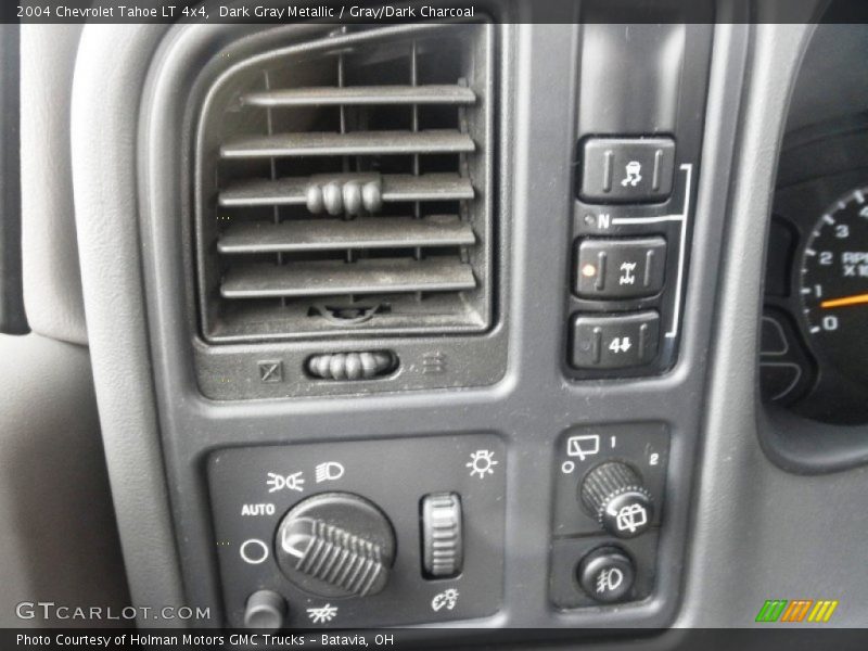 Dark Gray Metallic / Gray/Dark Charcoal 2004 Chevrolet Tahoe LT 4x4