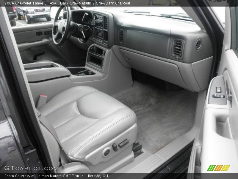 Dark Gray Metallic / Gray/Dark Charcoal 2004 Chevrolet Tahoe LT 4x4