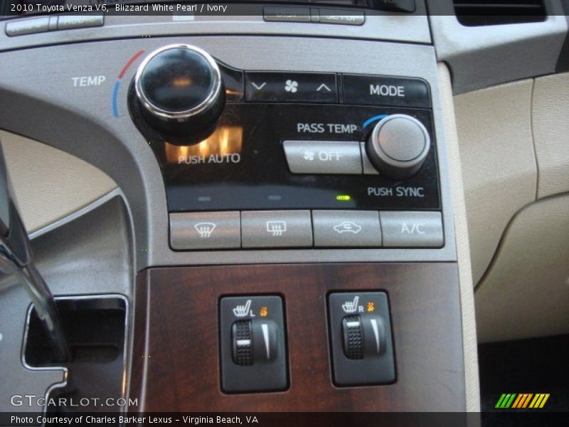 Blizzard White Pearl / Ivory 2010 Toyota Venza V6