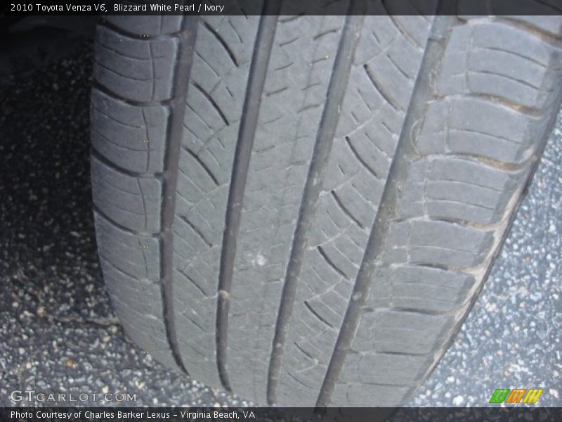 Blizzard White Pearl / Ivory 2010 Toyota Venza V6