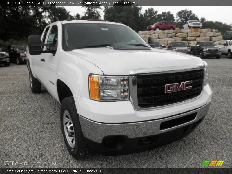 Front 3/4 View of 2013 Sierra 3500HD Extended Cab 4x4
