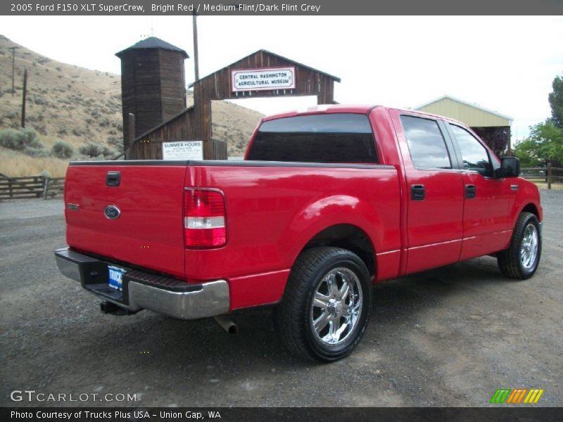 Bright Red / Medium Flint/Dark Flint Grey 2005 Ford F150 XLT SuperCrew