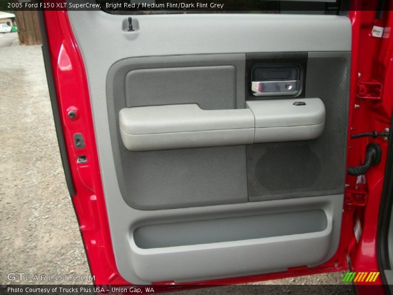 Bright Red / Medium Flint/Dark Flint Grey 2005 Ford F150 XLT SuperCrew