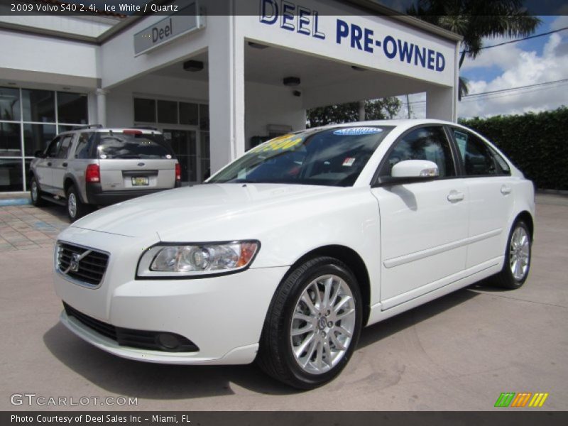 Ice White / Quartz 2009 Volvo S40 2.4i