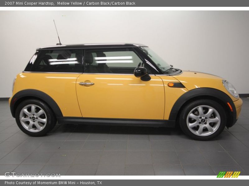 Mellow Yellow / Carbon Black/Carbon Black 2007 Mini Cooper Hardtop