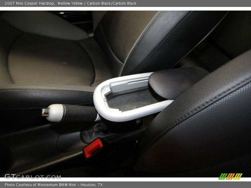 Mellow Yellow / Carbon Black/Carbon Black 2007 Mini Cooper Hardtop