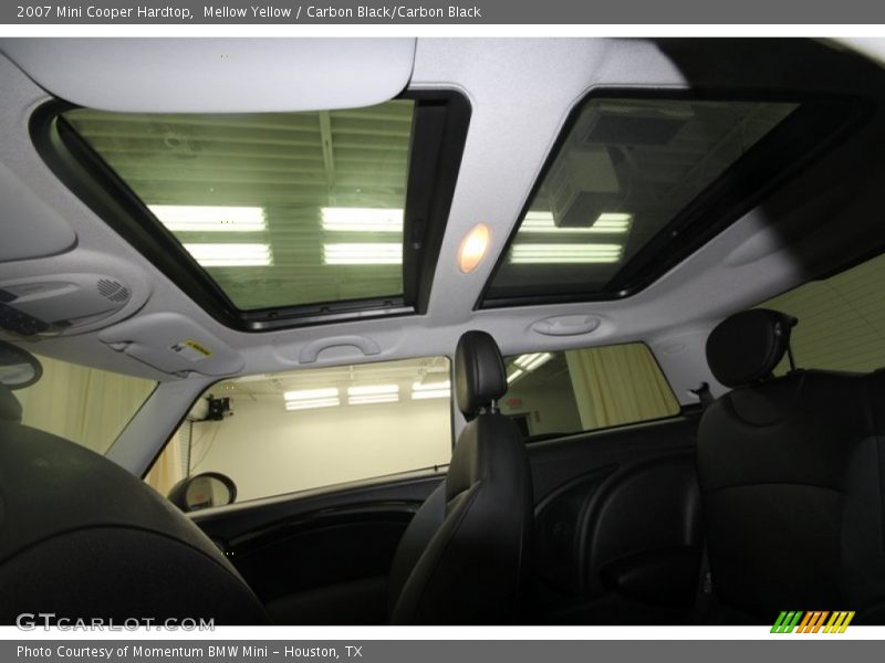 Mellow Yellow / Carbon Black/Carbon Black 2007 Mini Cooper Hardtop