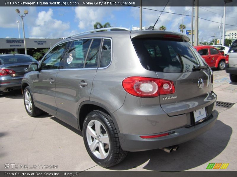Alpine Grey Metallic / Charcoal 2010 Volkswagen Tiguan Wolfsburg Edition