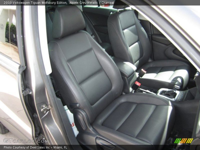Alpine Grey Metallic / Charcoal 2010 Volkswagen Tiguan Wolfsburg Edition