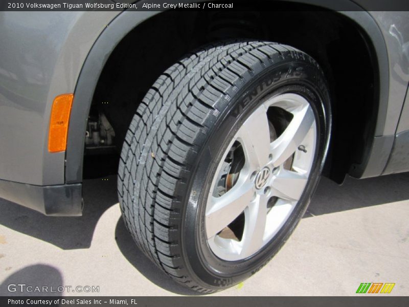 Alpine Grey Metallic / Charcoal 2010 Volkswagen Tiguan Wolfsburg Edition