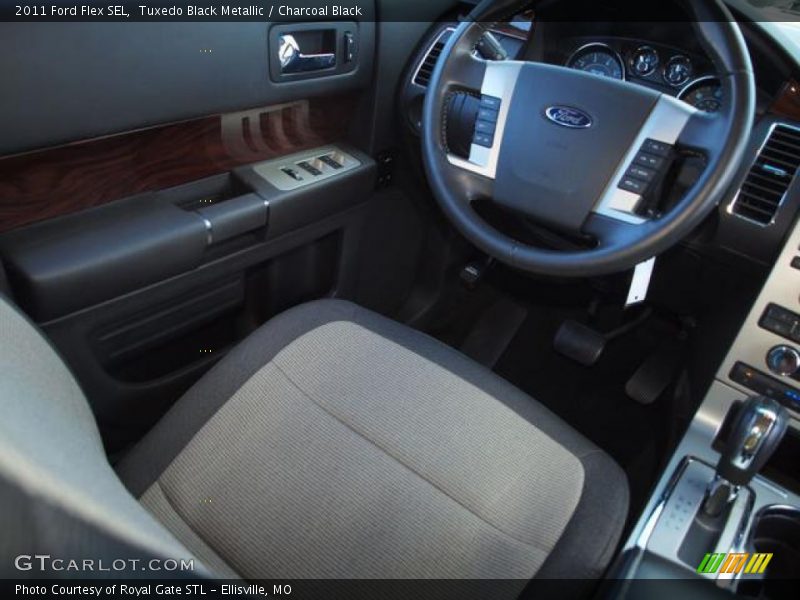 Tuxedo Black Metallic / Charcoal Black 2011 Ford Flex SEL