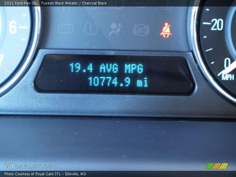 Tuxedo Black Metallic / Charcoal Black 2011 Ford Flex SEL