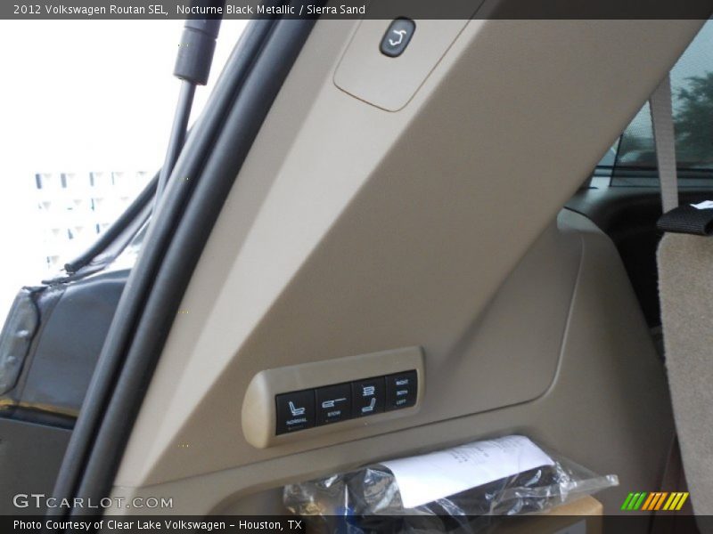 Nocturne Black Metallic / Sierra Sand 2012 Volkswagen Routan SEL