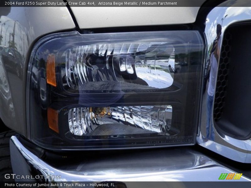 Arizona Beige Metallic / Medium Parchment 2004 Ford F250 Super Duty Lariat Crew Cab 4x4