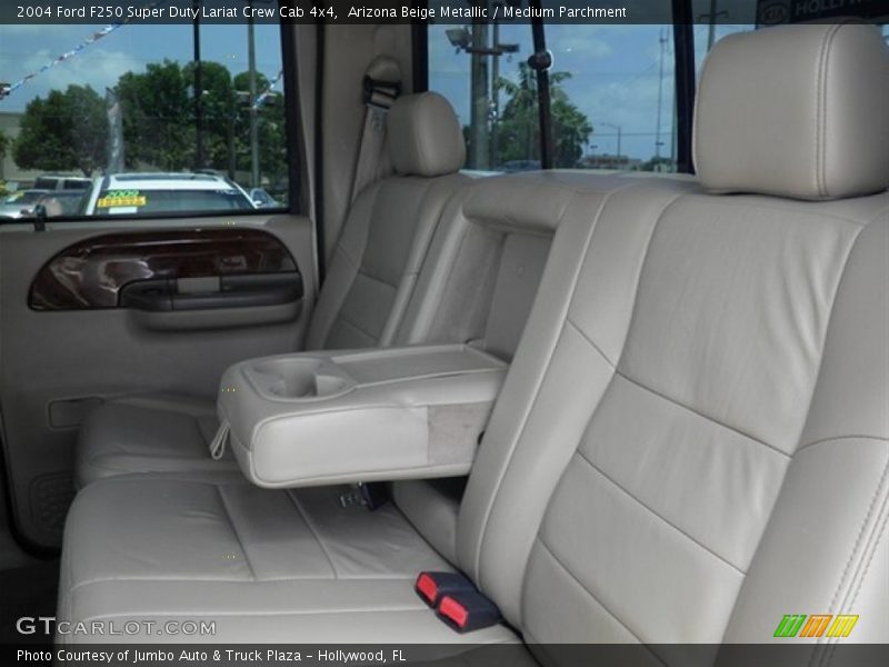 Arizona Beige Metallic / Medium Parchment 2004 Ford F250 Super Duty Lariat Crew Cab 4x4