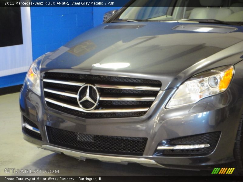 Steel Grey Metallic / Ash 2011 Mercedes-Benz R 350 4Matic