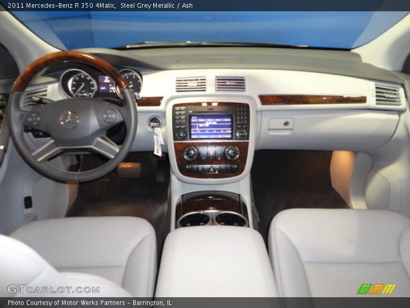 Steel Grey Metallic / Ash 2011 Mercedes-Benz R 350 4Matic