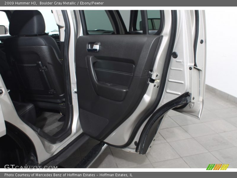 Boulder Gray Metallic / Ebony/Pewter 2009 Hummer H3