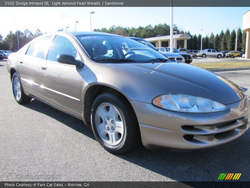 Light Almond Pearl Metallic / Sandstone 2002 Dodge Intrepid SE