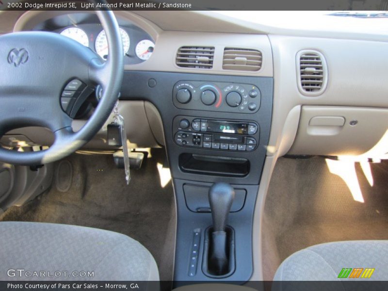 Light Almond Pearl Metallic / Sandstone 2002 Dodge Intrepid SE