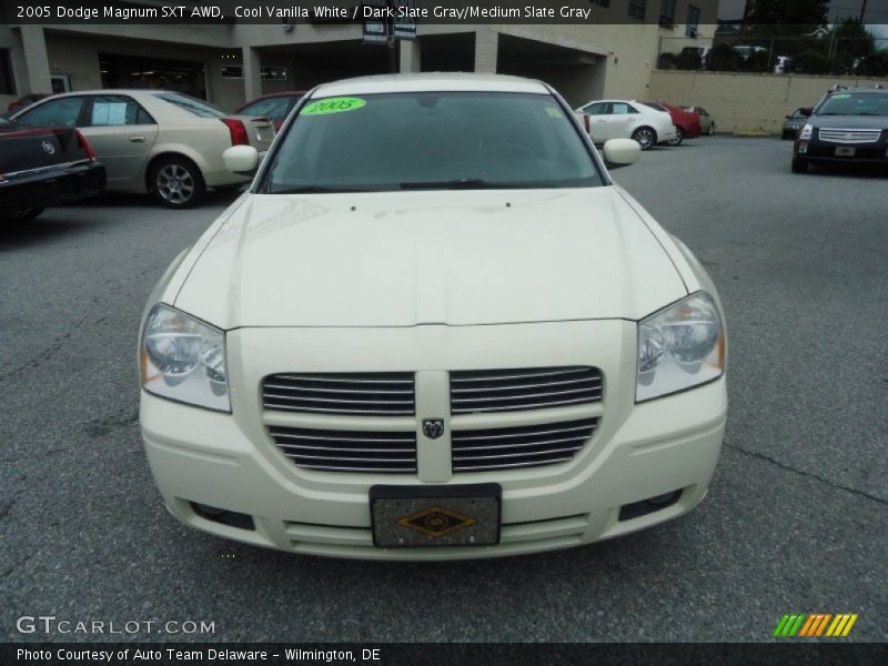 Cool Vanilla White / Dark Slate Gray/Medium Slate Gray 2005 Dodge Magnum SXT AWD