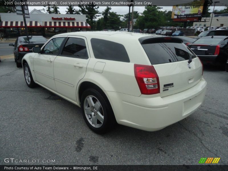 Cool Vanilla White / Dark Slate Gray/Medium Slate Gray 2005 Dodge Magnum SXT AWD