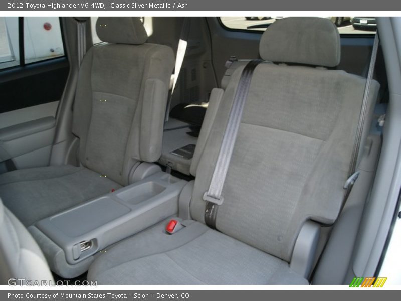 Classic Silver Metallic / Ash 2012 Toyota Highlander V6 4WD