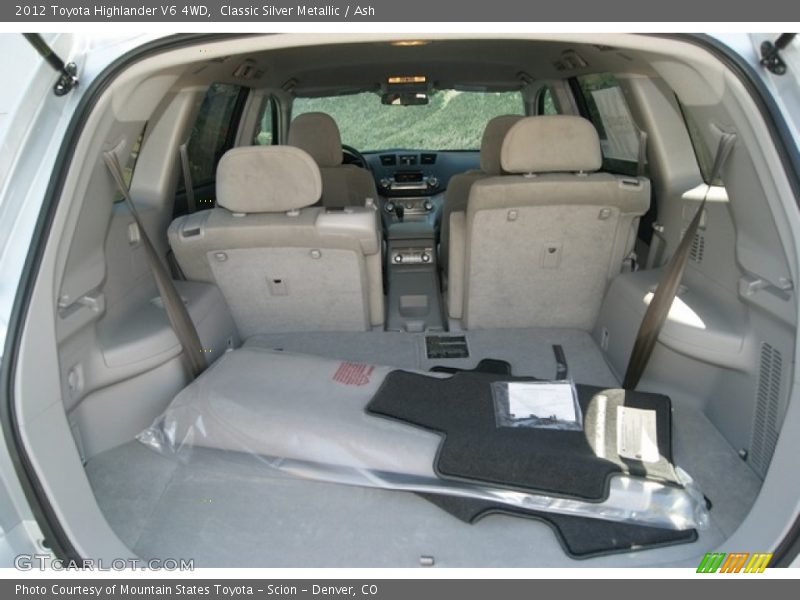 Classic Silver Metallic / Ash 2012 Toyota Highlander V6 4WD