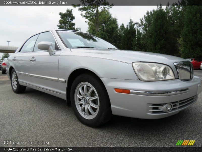 Bright Silver / Black 2005 Hyundai XG350