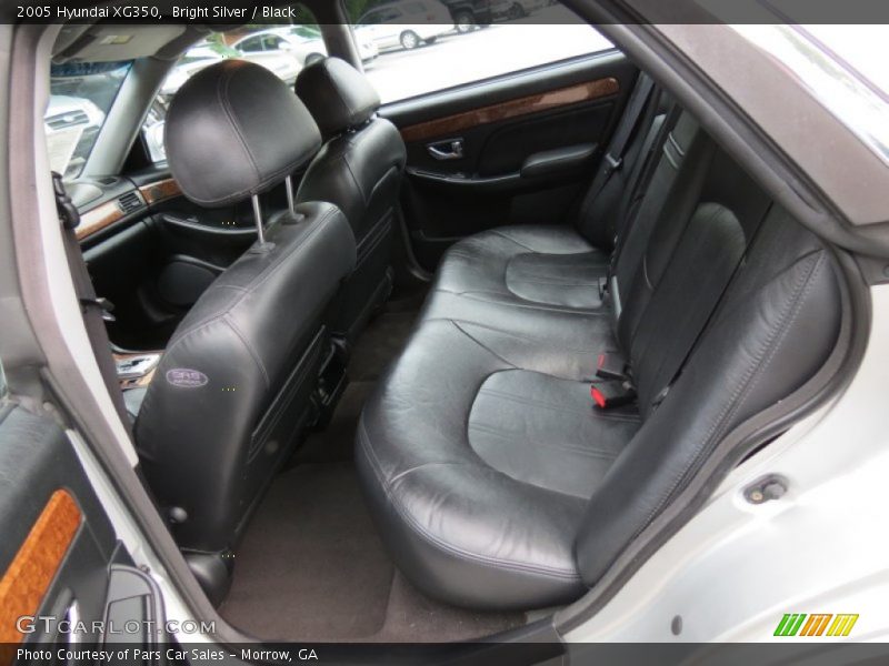 Bright Silver / Black 2005 Hyundai XG350
