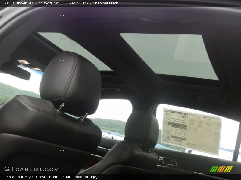 Sunroof of 2013 MKS EcoBoost AWD