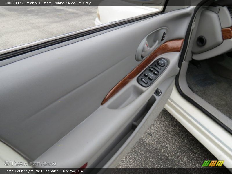 White / Medium Gray 2002 Buick LeSabre Custom