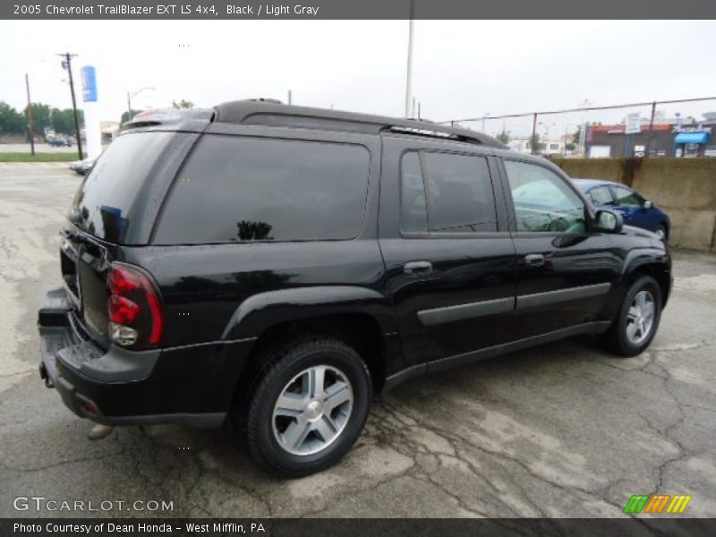 Black / Light Gray 2005 Chevrolet TrailBlazer EXT LS 4x4