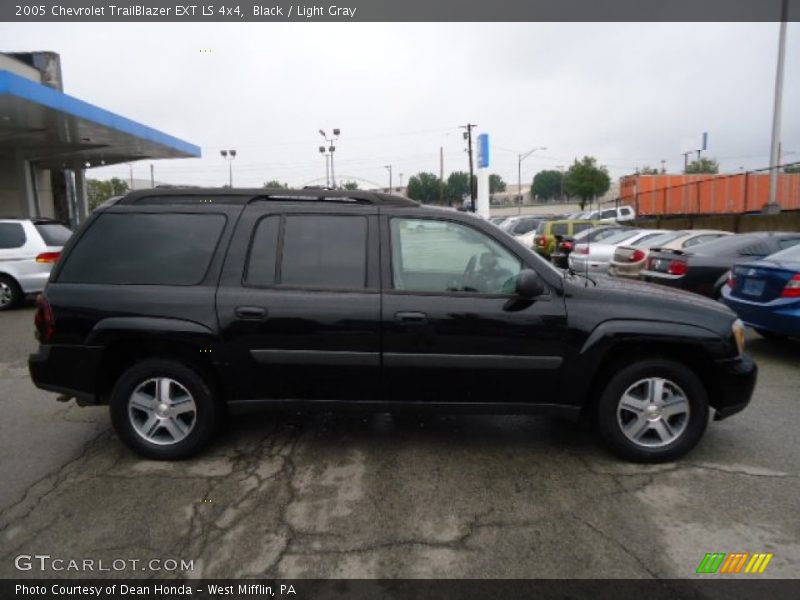 Black / Light Gray 2005 Chevrolet TrailBlazer EXT LS 4x4