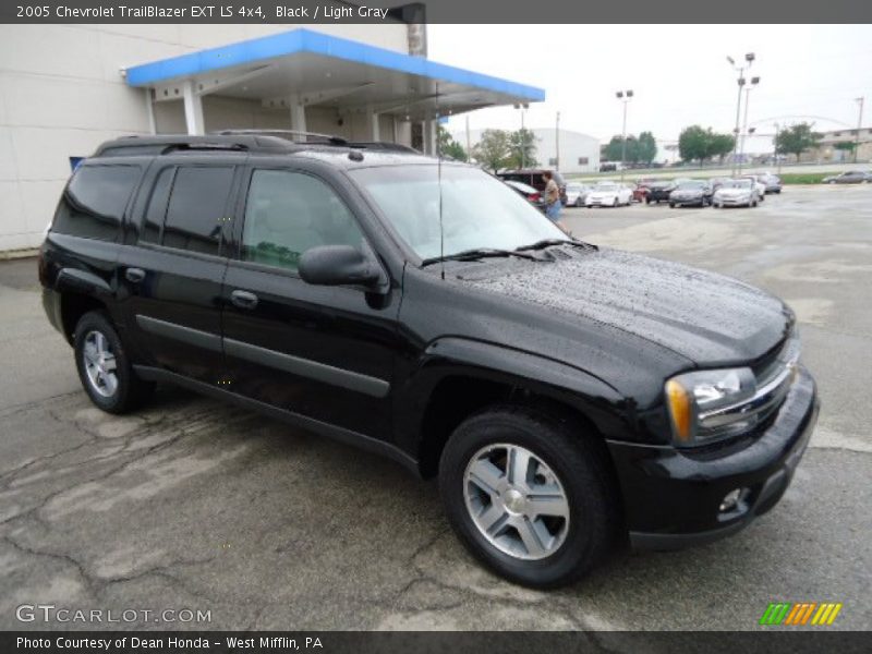 Black / Light Gray 2005 Chevrolet TrailBlazer EXT LS 4x4