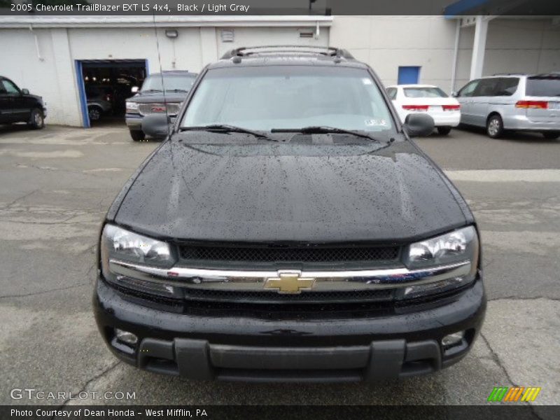 Black / Light Gray 2005 Chevrolet TrailBlazer EXT LS 4x4