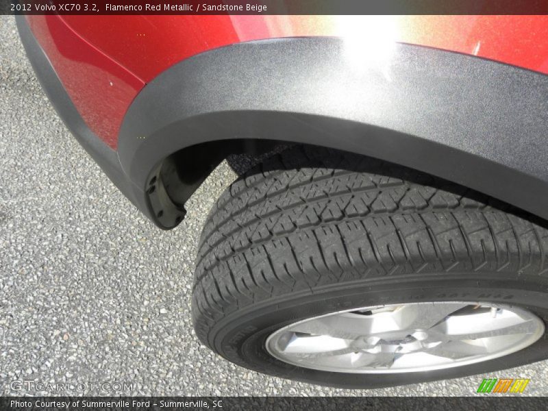 Flamenco Red Metallic / Sandstone Beige 2012 Volvo XC70 3.2
