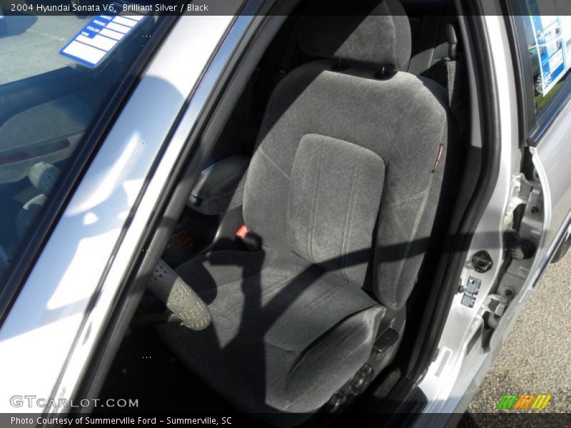Brilliant Silver / Black 2004 Hyundai Sonata V6