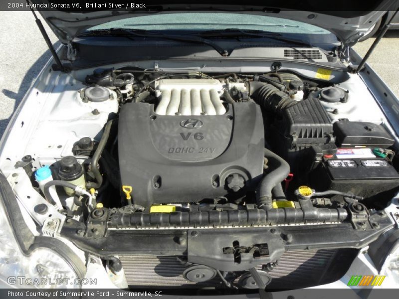 Brilliant Silver / Black 2004 Hyundai Sonata V6